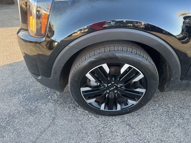 Used 2024 Kia Telluride SX Prestige w/ Towing Package AWD/4WD image 10