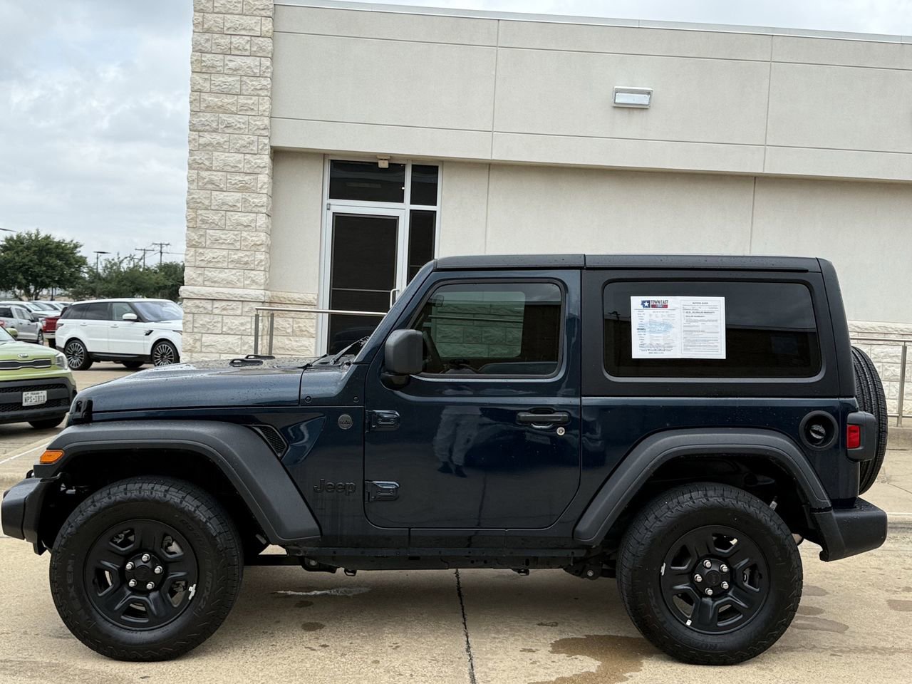 Used 2025 Jeep Wrangler Sport AWD/4WD image 3
