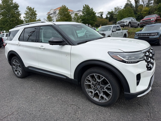 Certified 2025 Ford Explorer Platinum w/ Ultimate Package AWD/4WD image 8