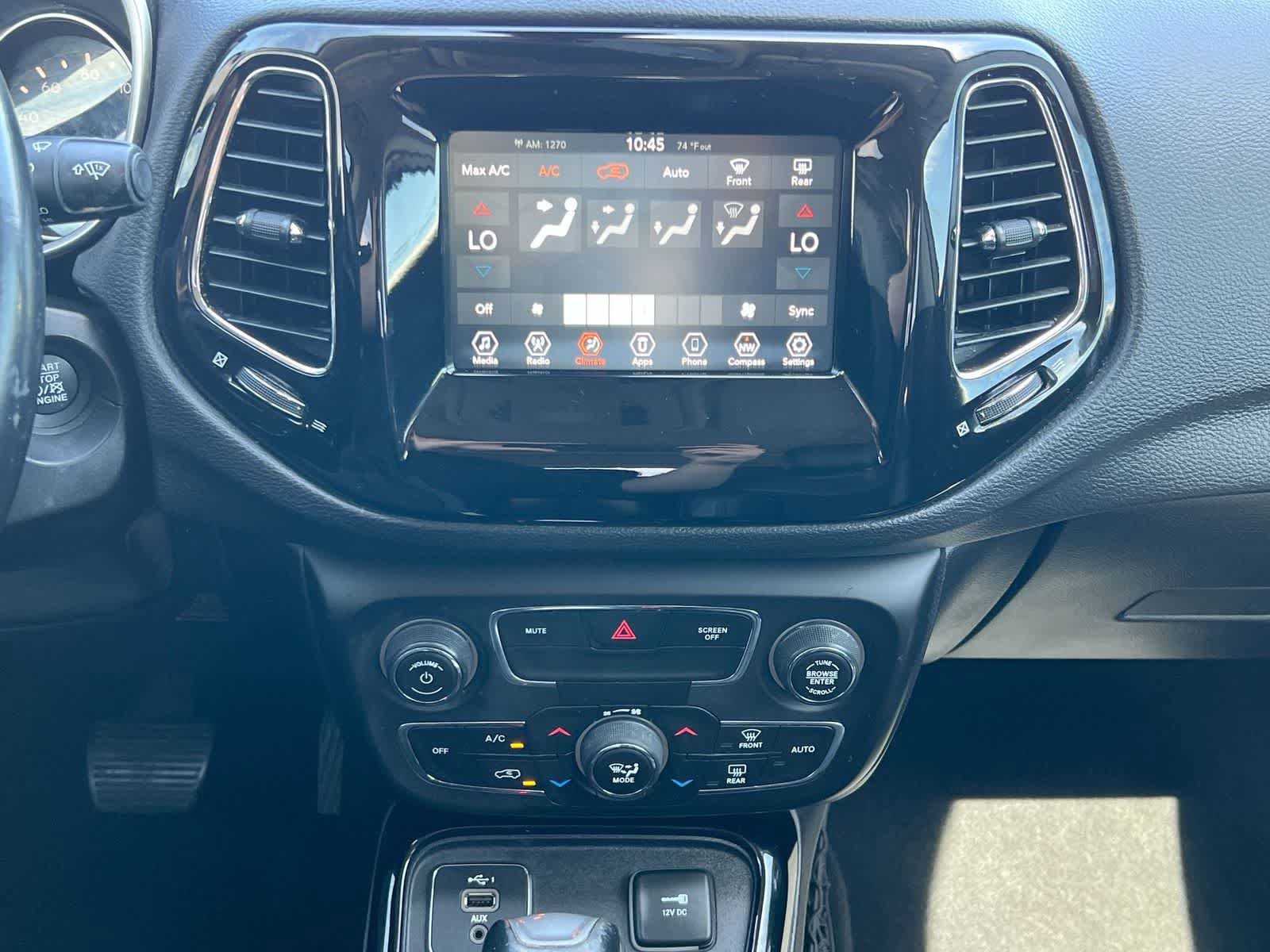 Used 2019 Jeep Compass Latitude FWD image 27
