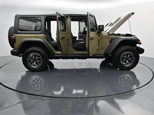 Used 2025 Jeep Wrangler Unlimited Rubicon w/ Safety Group AWD/4WD image 38