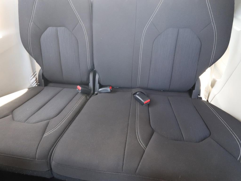 Used 2023 Chrysler Voyager LX FWD image 14