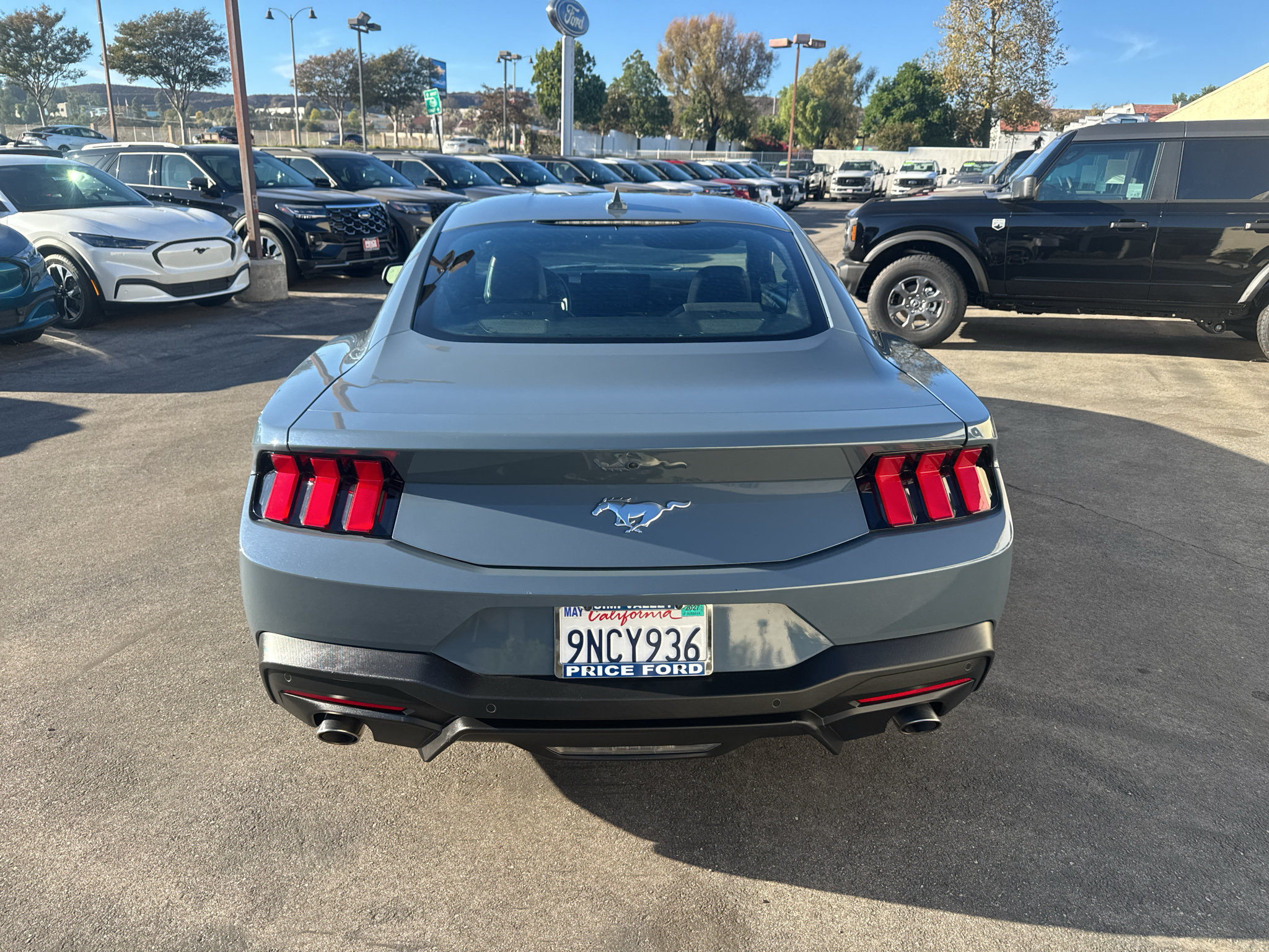 Certified 2024 Ford Mustang Coupe RWD image 3