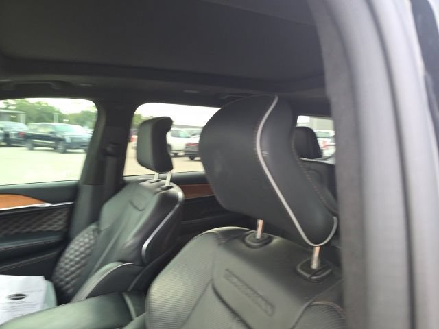 Used 2024 Jeep Grand Cherokee L Summit AWD/4WD image 8