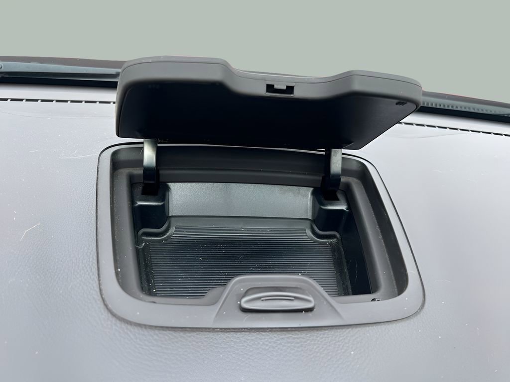 Used 2018 Hyundai Santa Fe Sport w/ 2.4L Value Package 02 AWD/4WD image 31