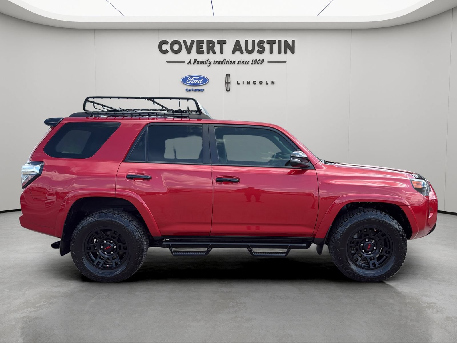 Used 2021 Toyota 4Runner Venture w/ Moonroof Package AWD/4WD image 6