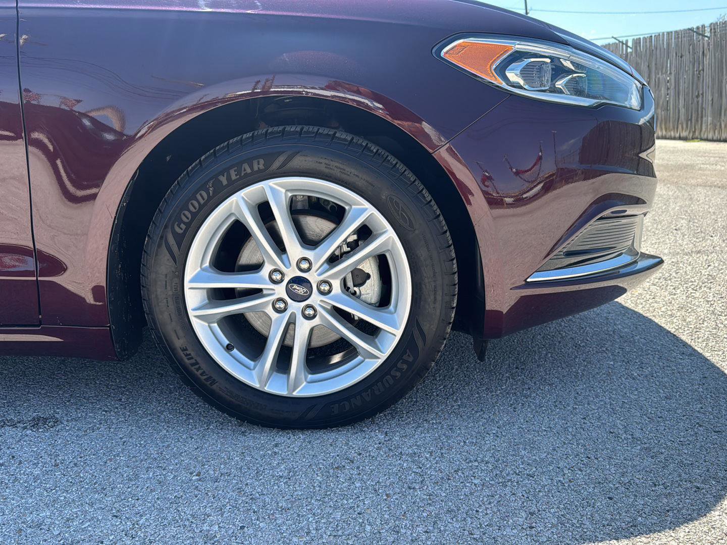 Certified 2018 Ford Fusion SE image 9