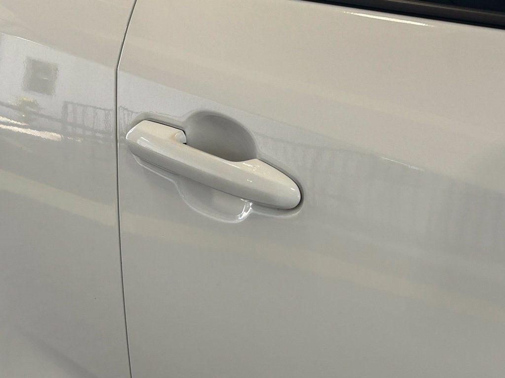 Used 2022 Toyota RAV4 XLE FWD image 21