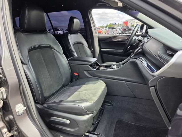 Used 2021 Jeep Grand Cherokee L Laredo RWD image 16