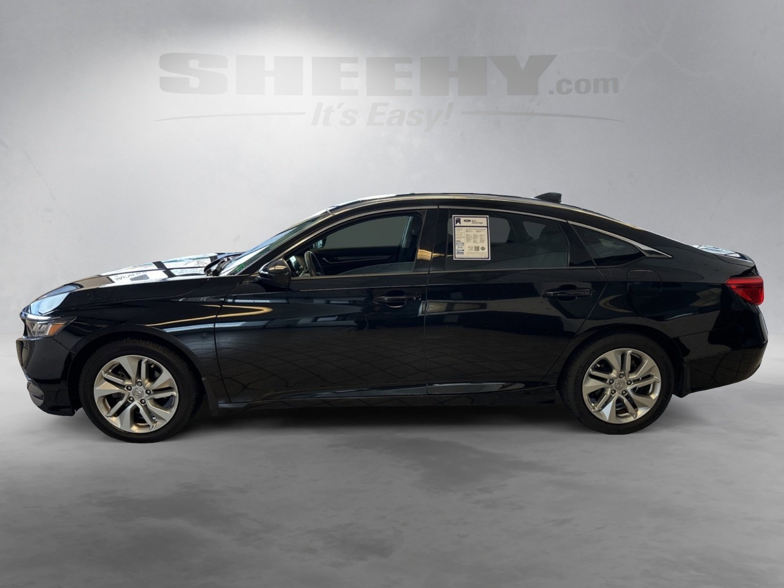 Used 2020 Honda Accord LX image 2