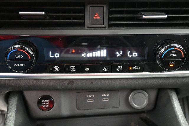 Used 2025 Nissan Rogue SV FWD image 21