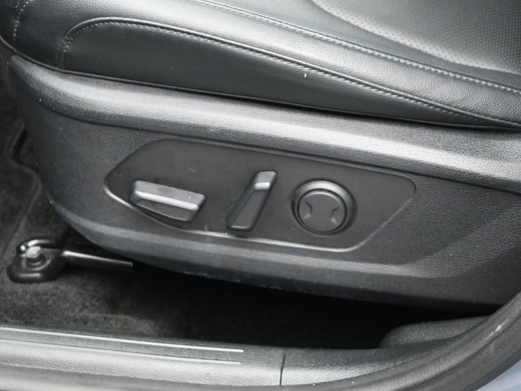 Used 2023 Kia Sportage EX image 37