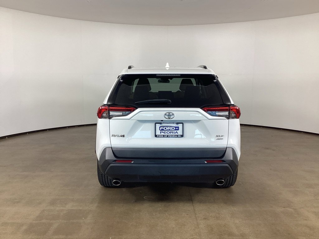 Used 2020 Toyota RAV4 XLE Premium AWD/4WD image 6