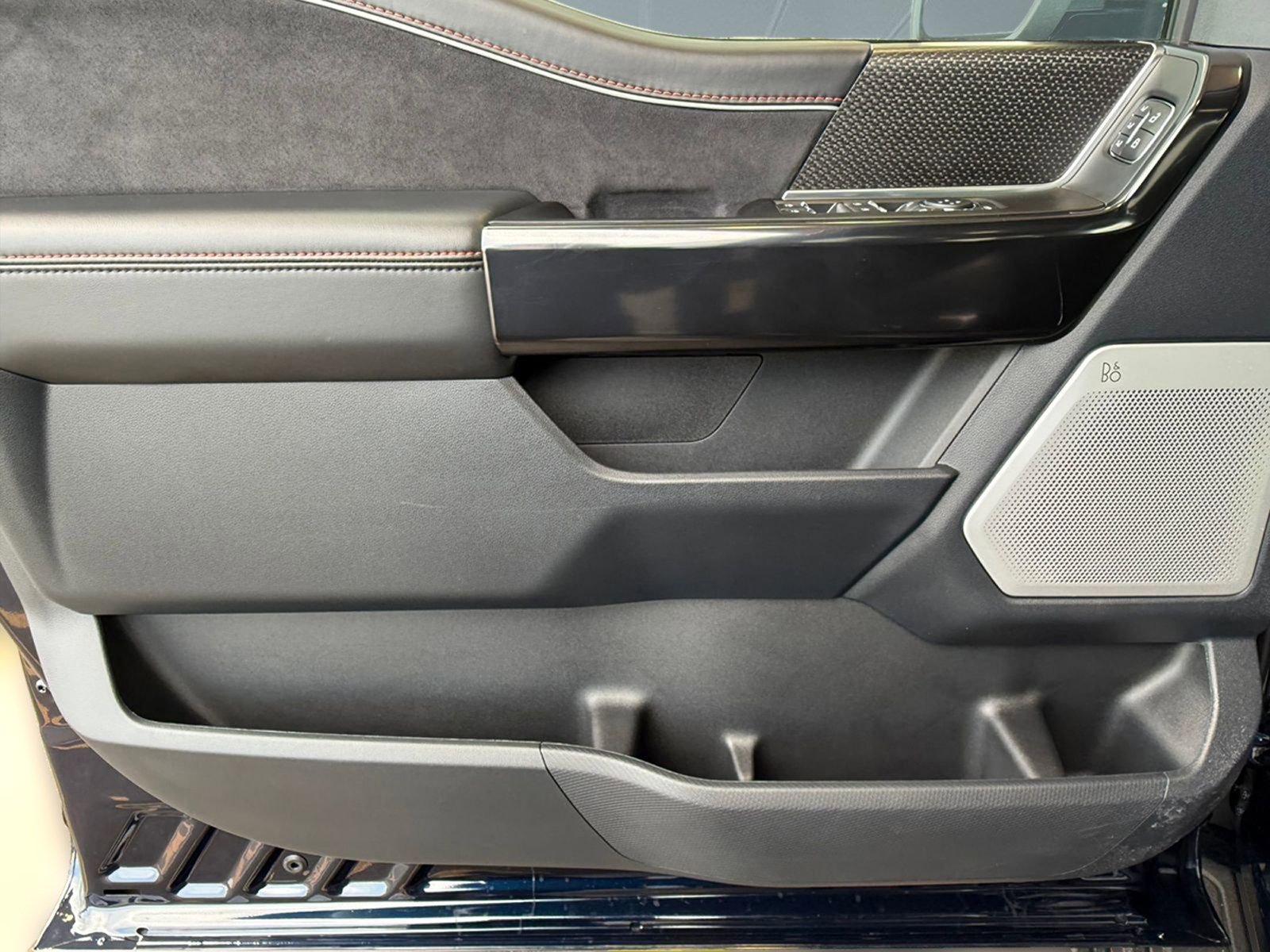 Certified 2025 Ford F150 Raptor w/ Equipment Group 803A Raptor R image 23