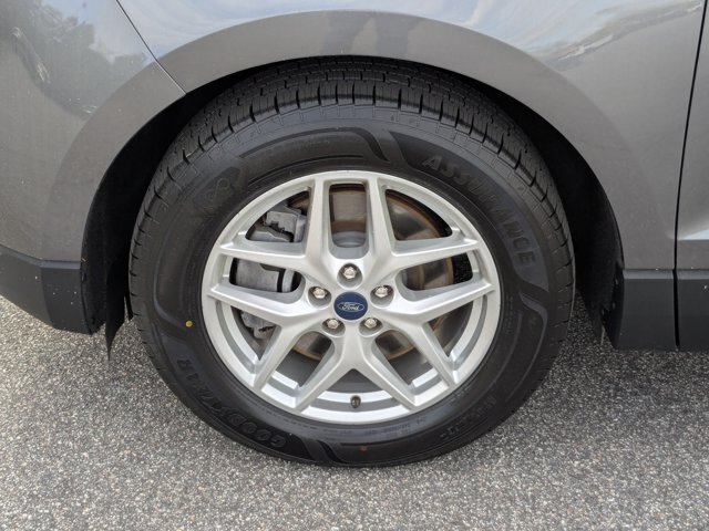 Certified 2022 Ford Edge SEL w/ Convenience Package AWD/4WD image 11