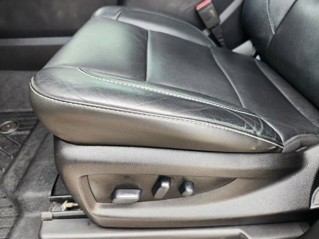 Used 2019 Chevrolet Suburban Premier RWD image 23