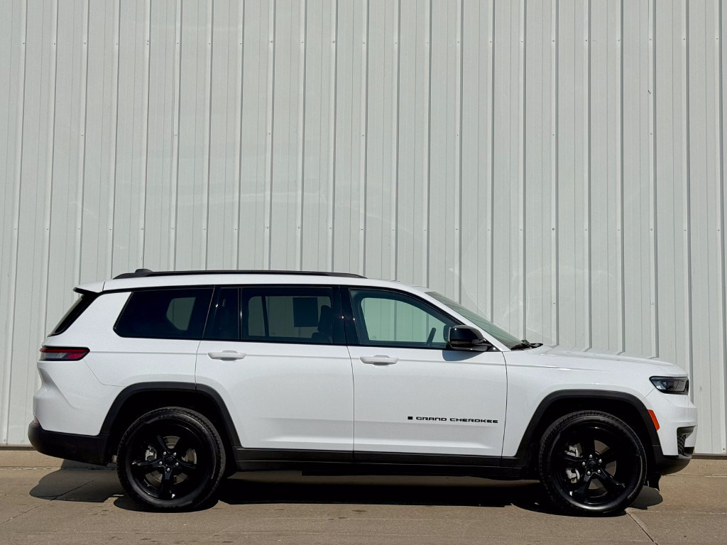 Used 2021 Jeep Grand Cherokee L Laredo AWD/4WD image 7