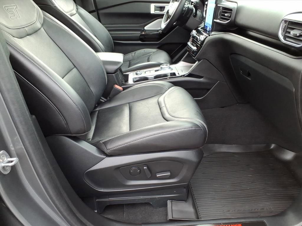Certified 2023 Ford Explorer ST w/ Equipment Group 401A image 8