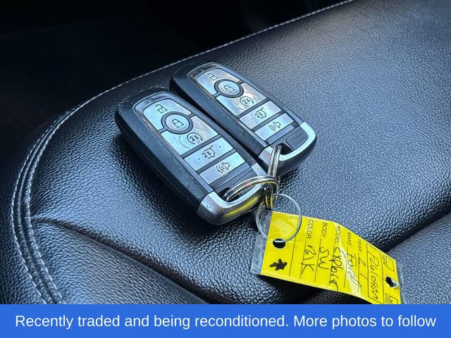 Certified 2021 Ford Explorer XLT w/ Equipment Group 202A AWD/4WD image 32