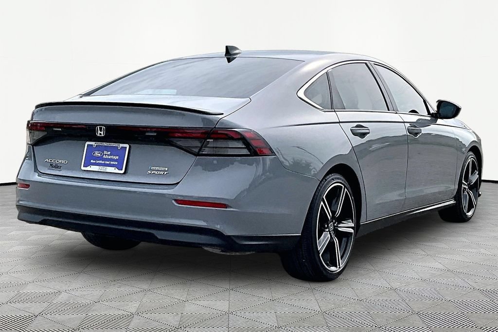 Used 2024 Honda Accord Sport image 2