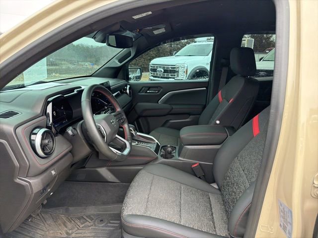 Used 2023 Chevrolet Colorado Z71 w/ Z71 Convenience Package 2 image 12