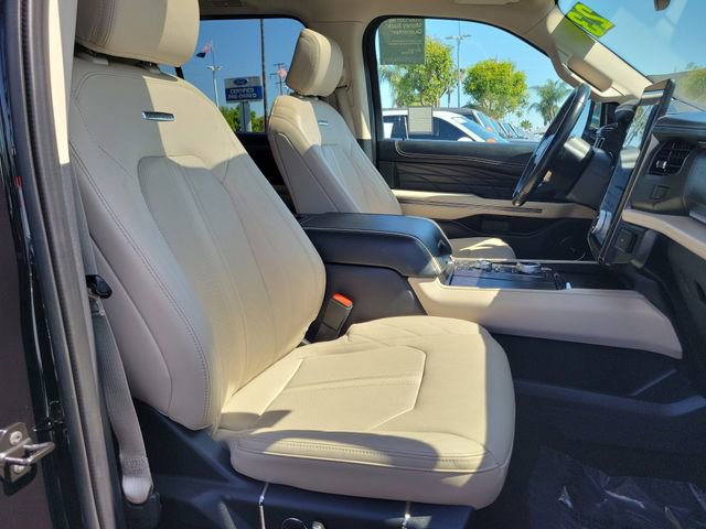 Certified 2023 Ford Expedition Platinum AWD/4WD image 21