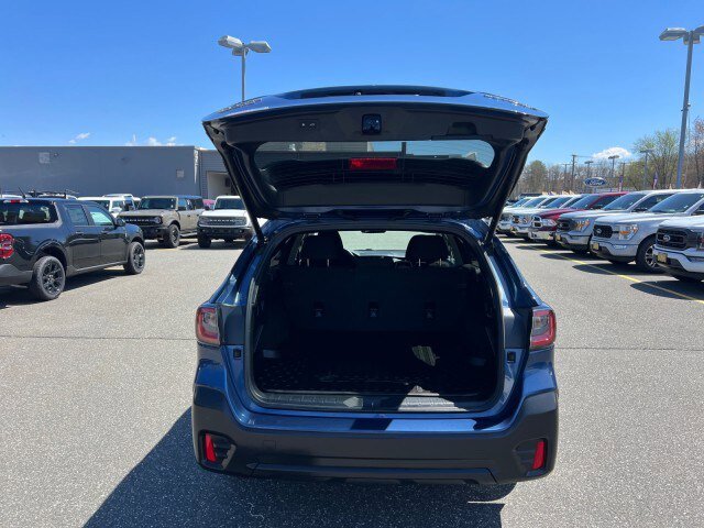 Used 2022 Subaru Outback Premium AWD/4WD image 28