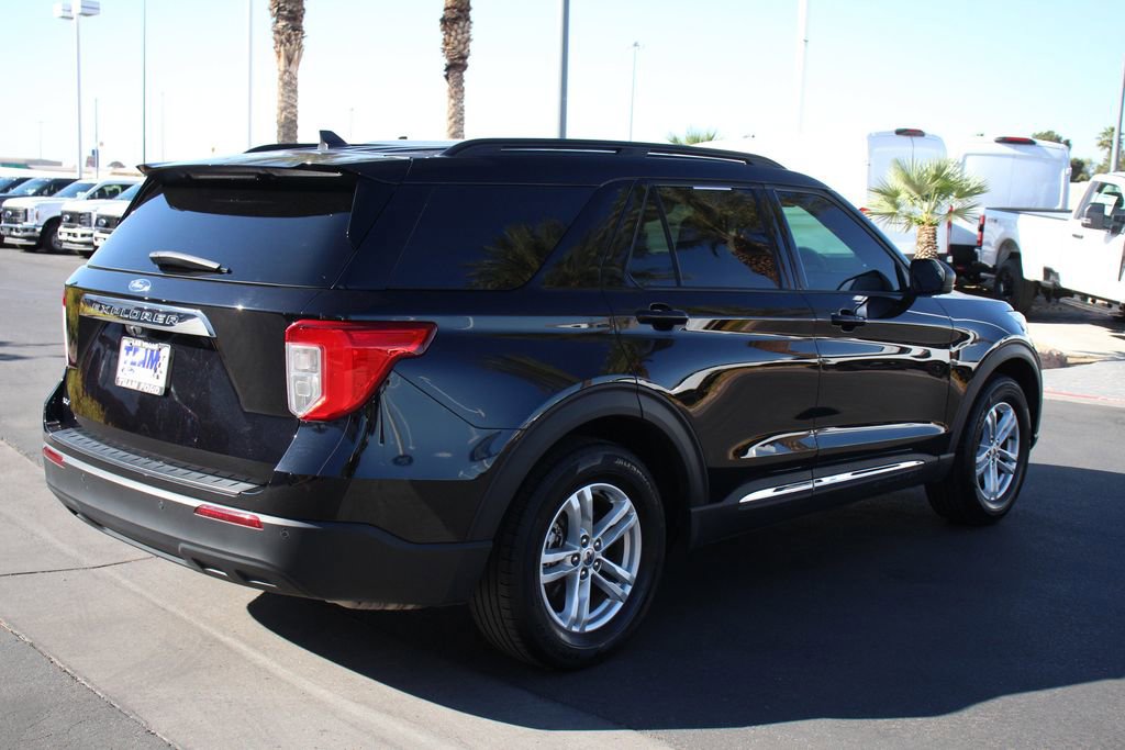 Certified 2022 Ford Explorer XLT RWD image 8