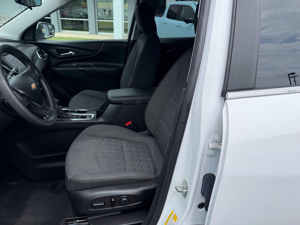 Used 2022 Chevrolet Equinox LT AWD/4WD image 9