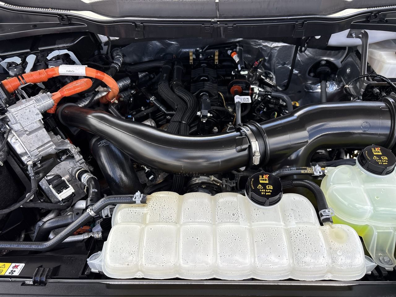 Certified 2024 Ford F150 XLT w/ Mobile Office Package AWD/4WD image 15