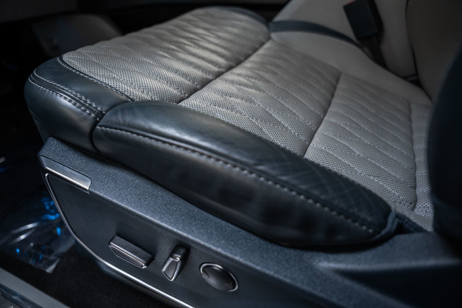 Certified 2023 Ford F150 Limited image 47