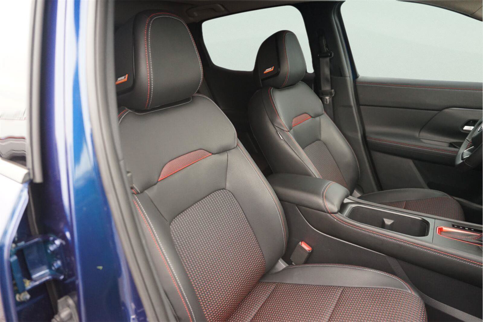 Used 2026 Nissan Kicks SR w/ SR Premium Package FWD image 20