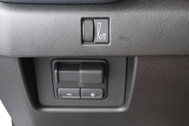 Used 2026 GMC Canyon Elevation w/ Convenience Package RWD image 14