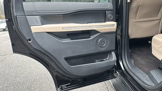 Certified 2023 Ford Expedition Limited image 20