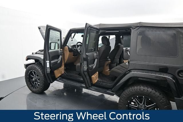 Used 2017 Jeep Wrangler Unlimited Sahara w/ Max Tow Package AWD/4WD image 15
