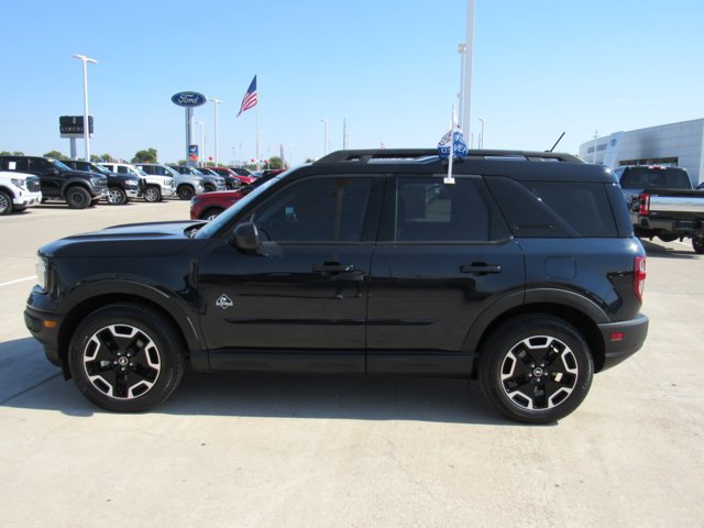 Certified 2023 Ford Bronco Sport Outer Banks w/ Tech Package AWD/4WD image 4