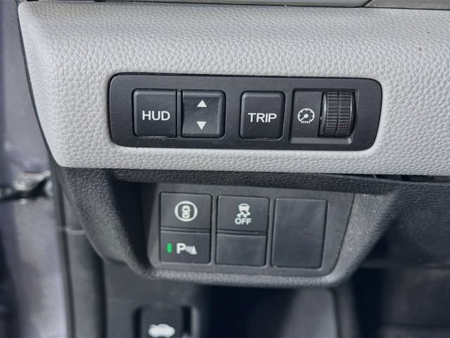 Used 2018 Honda Accord Touring image 12