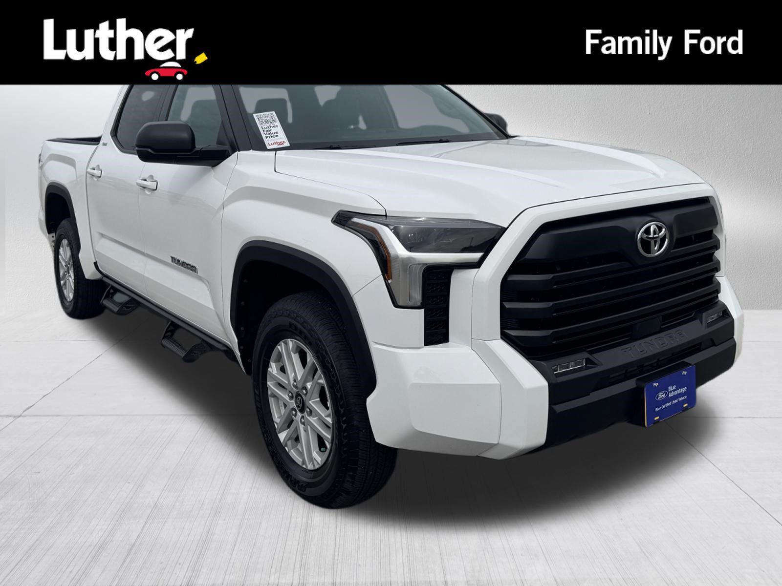 Used 2025 Toyota Tundra SR5 w/ SR5 Premium Package AWD/4WD image 1