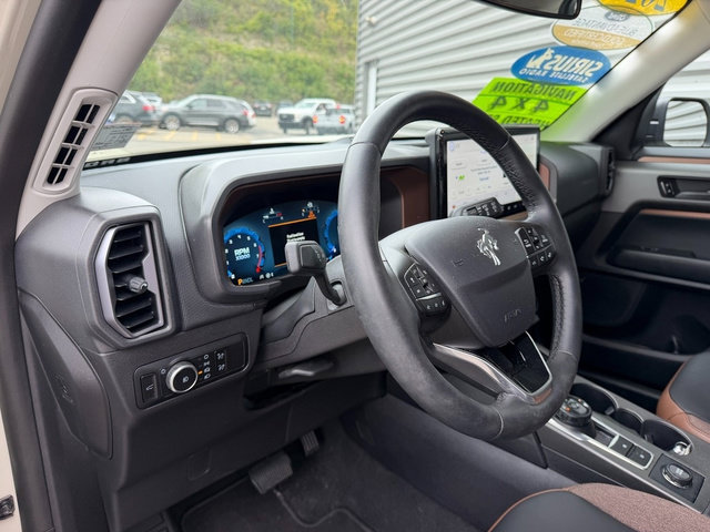 Certified 2025 Ford Bronco Sport Outer Banks w/ Outer Banks Tech Package+ AWD/4WD image 15