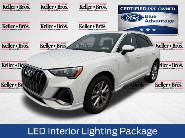 Used 2021 Audi Q3 2.0T Premium w/ Convenience Package AWD/4WD image 3