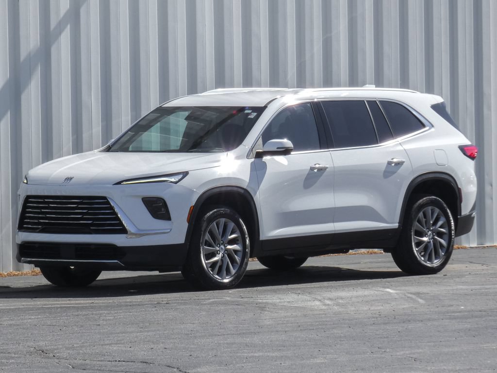 Used 2025 Buick Enclave Preferred AWD/4WD image 35