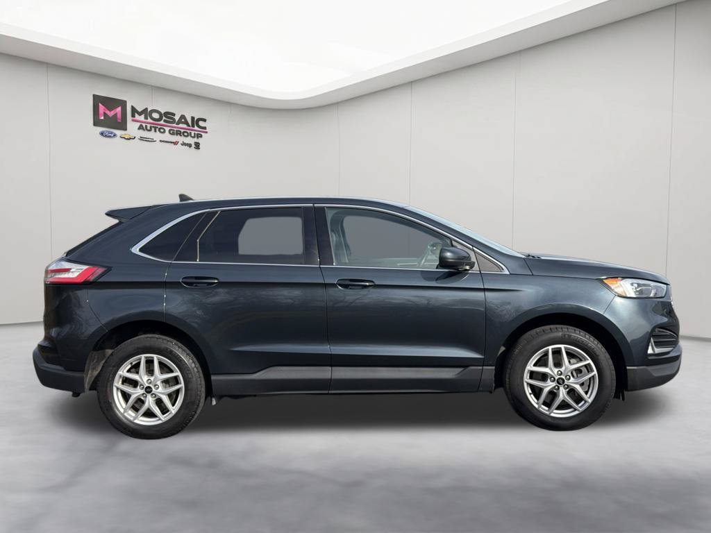 Certified 2024 Ford Edge SEL w/ Convenience Package AWD/4WD image 8