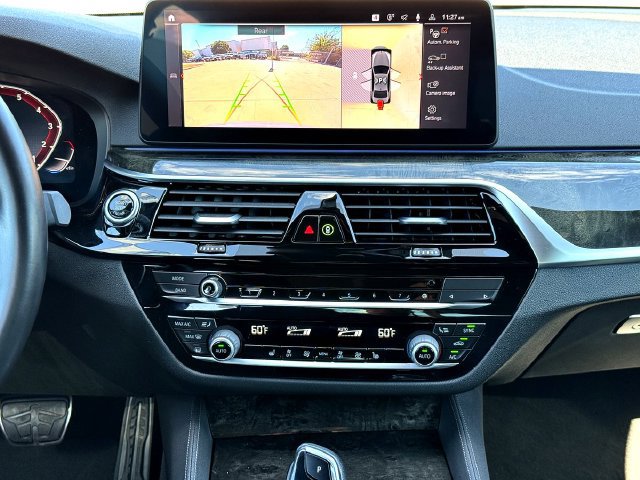 Used 2021 BMW 540i w/ M Sport Package RWD image 27
