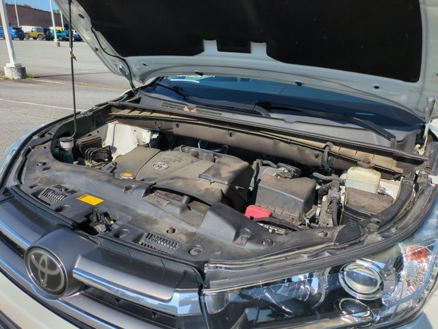 Used 2017 Toyota Highlander Limited FWD image 36