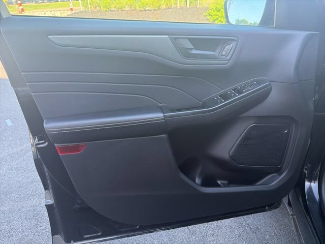 Certified 2023 Ford Escape Active AWD/4WD image 22