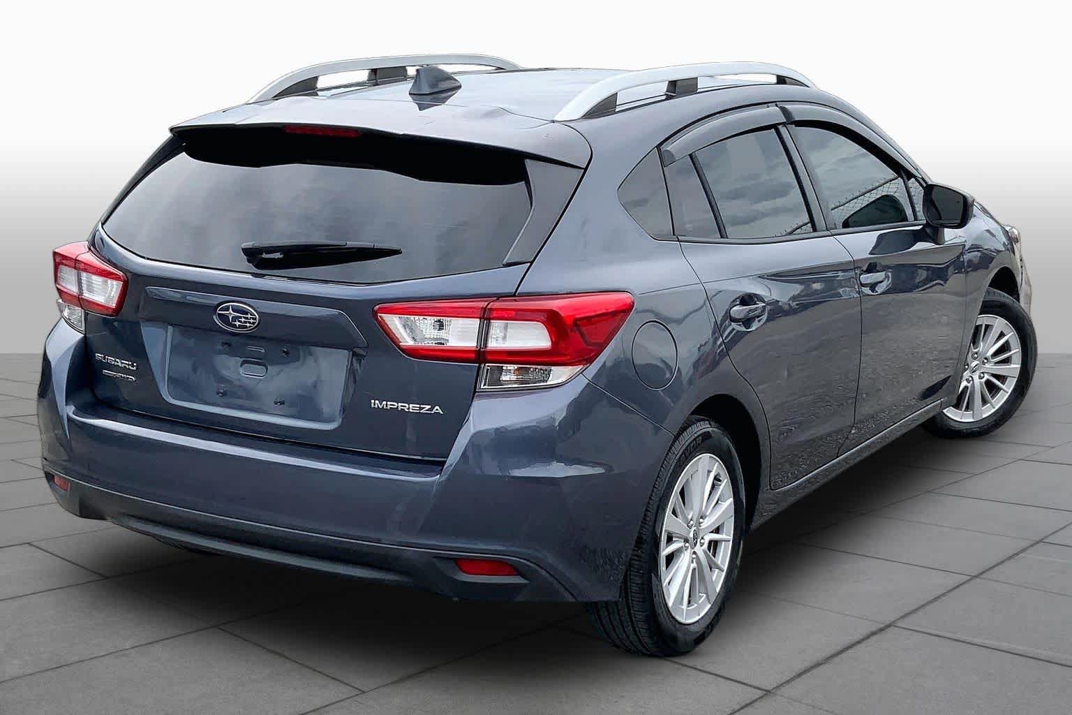 Used 2017 Subaru Impreza 2.0i Premium AWD/4WD image 12