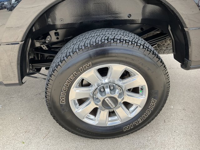 Certified 2021 Ford F250 Platinum w/ FX4 Off-Road Package AWD/4WD image 16
