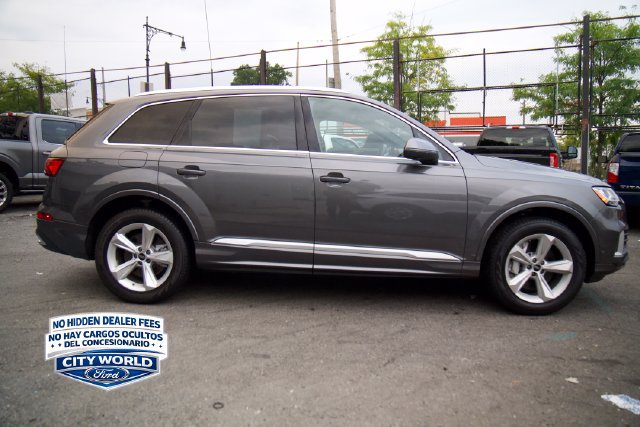 Used 2023 Audi Q7 2.0T Premium w/ Convenience Package AWD/4WD image 3