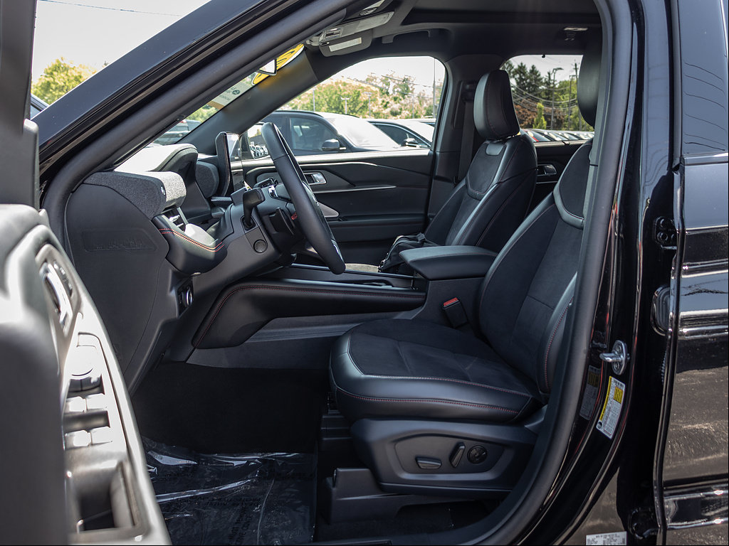 Certified 2025 Ford Explorer ST AWD/4WD image 11