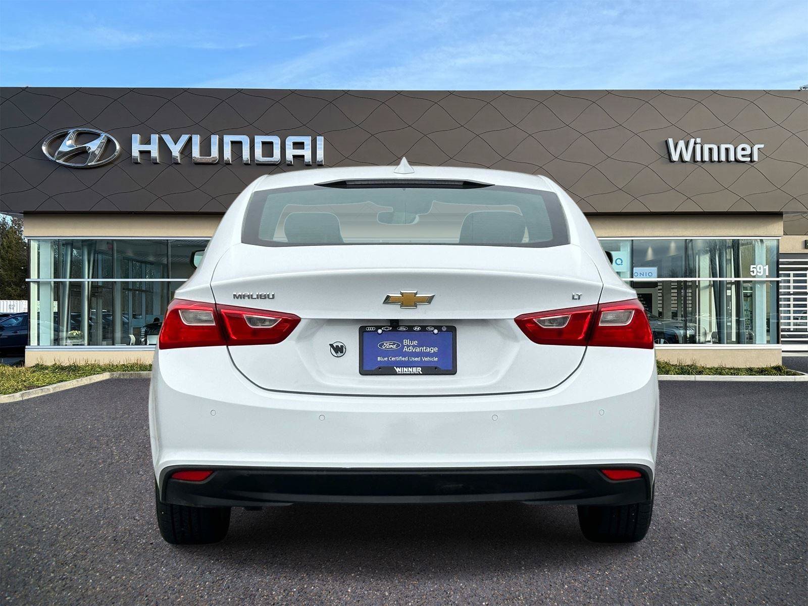 Used 2024 Chevrolet Malibu LT FWD image 3